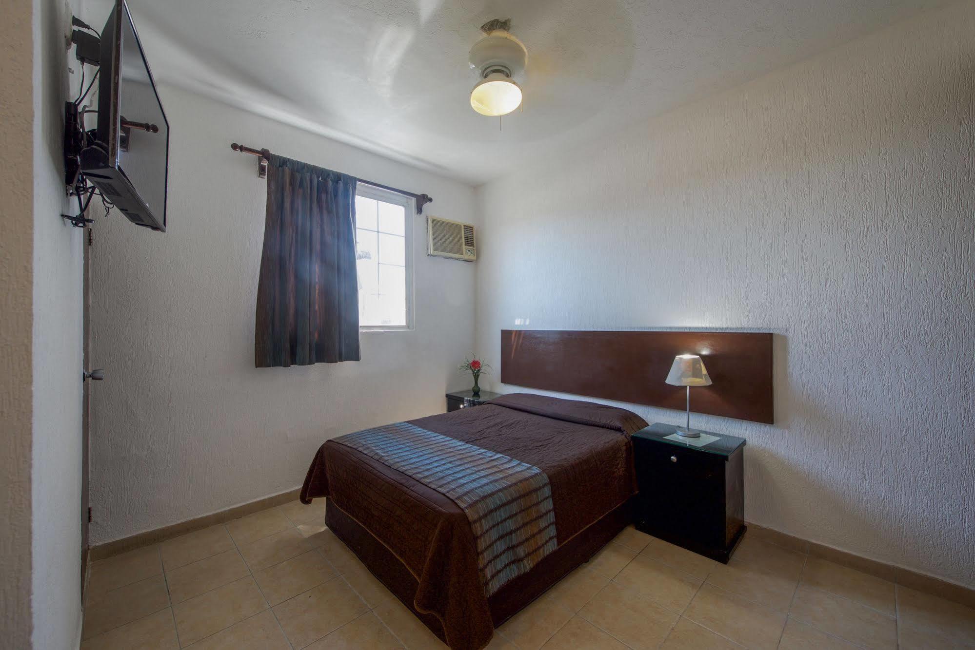 Hotel Villa Fontana Chetumal Esterno foto